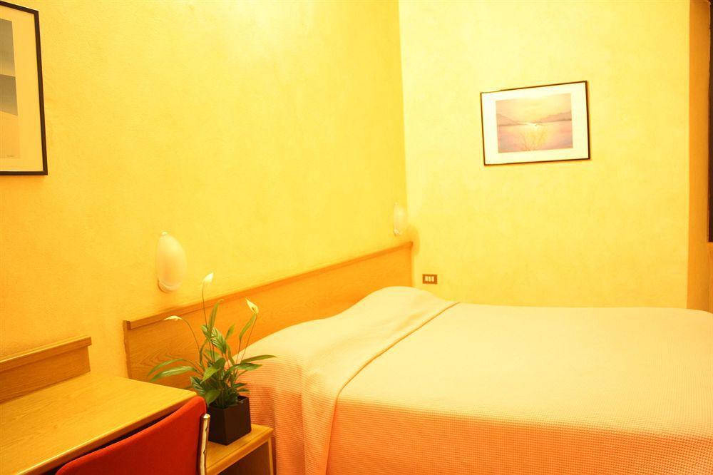 Hotel Europa Sesto San Giovanni Esterno foto