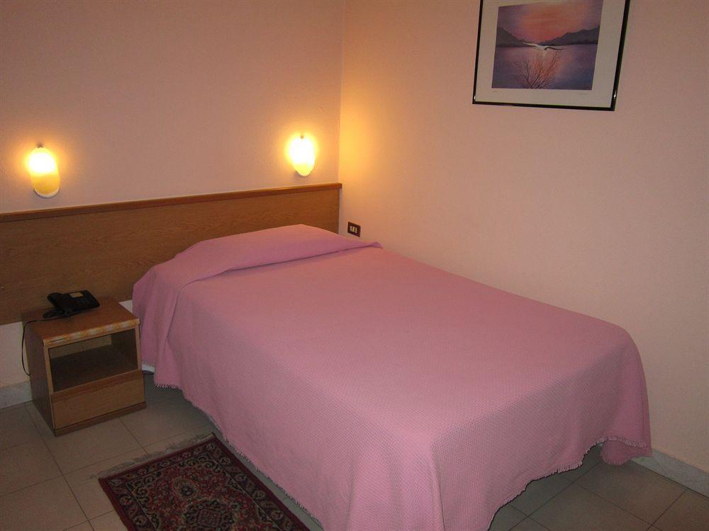 Hotel Europa Sesto San Giovanni Esterno foto