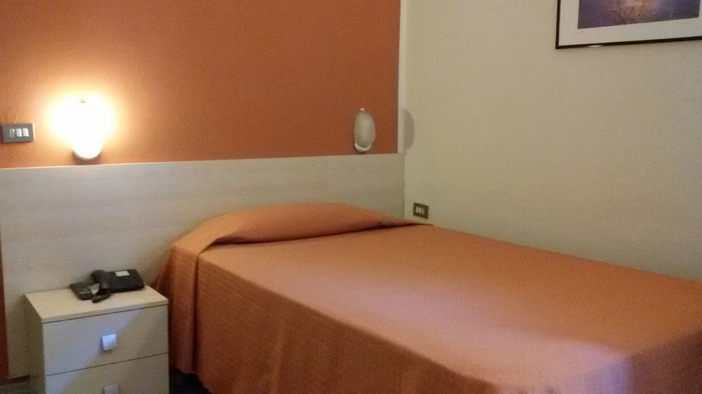 Hotel Europa Sesto San Giovanni Esterno foto