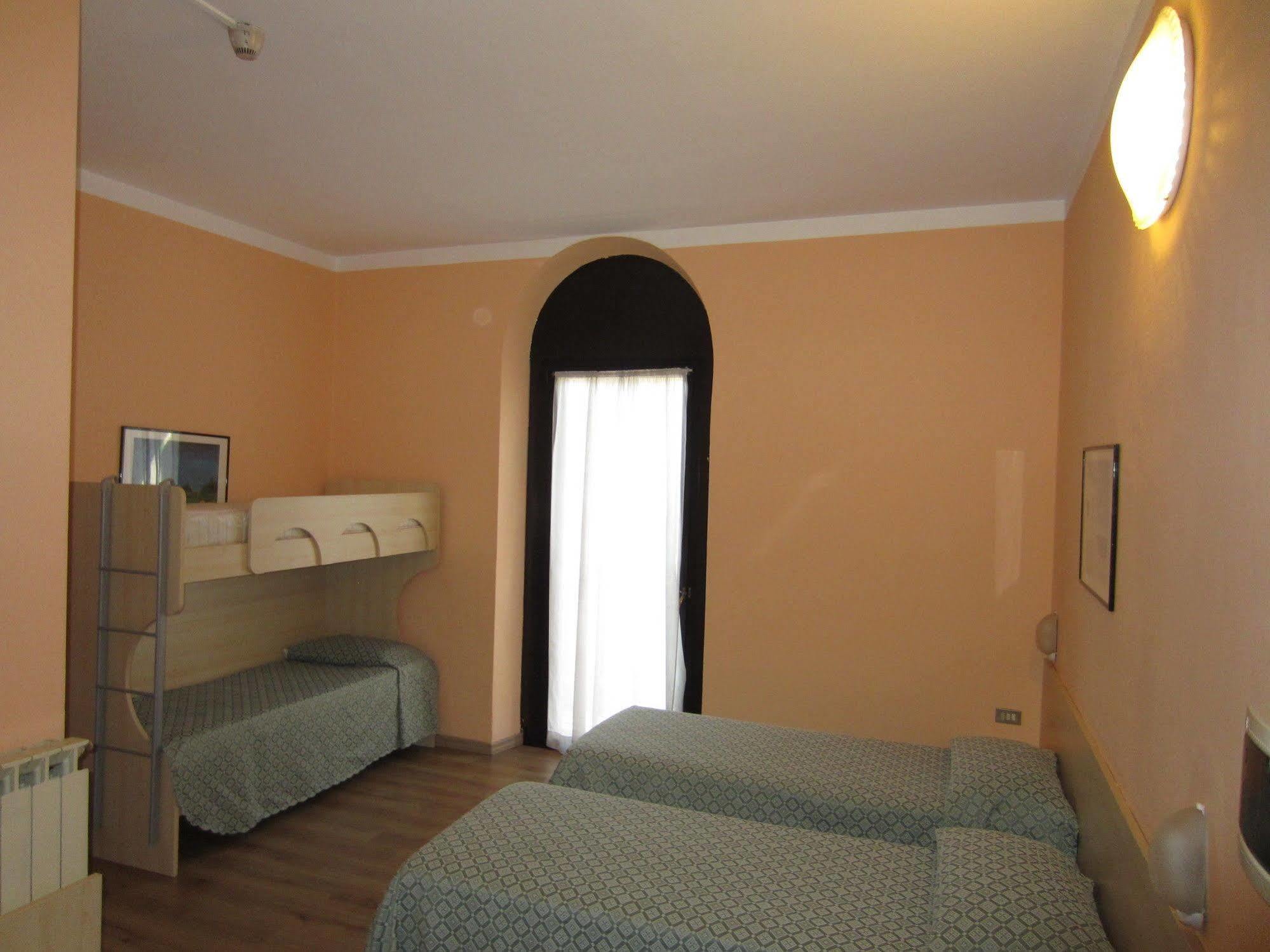 Hotel Europa Sesto San Giovanni Esterno foto
